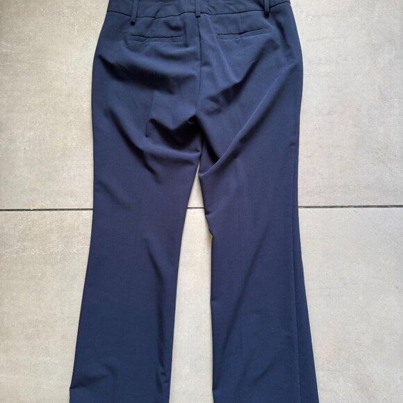 Van Heusen Navy Blue Pants Size 6 – Flawed - Picture 5 of 10